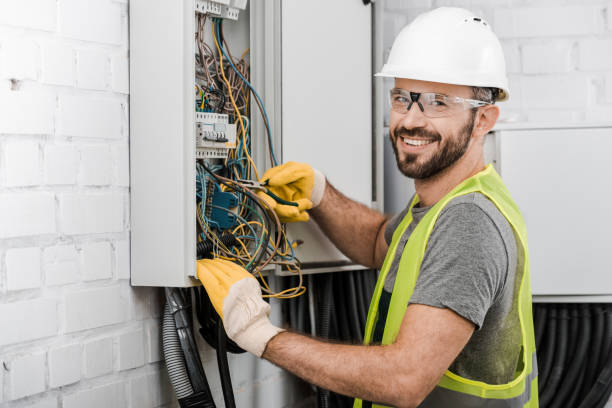 Best Licensed Electrician  in Tama, IA